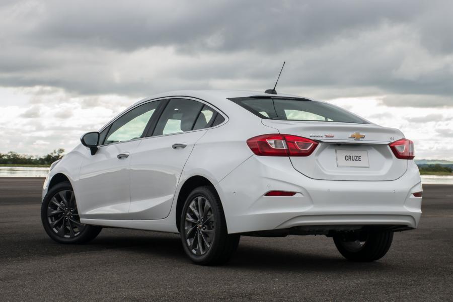  Chevrolet Cruze 2016 года  (BR) (фото 13 из 18)